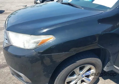 2011 Toyota Highlander Se V6 z USA, uszkodzony, nr VIN 5TDBK3EH9BS050298